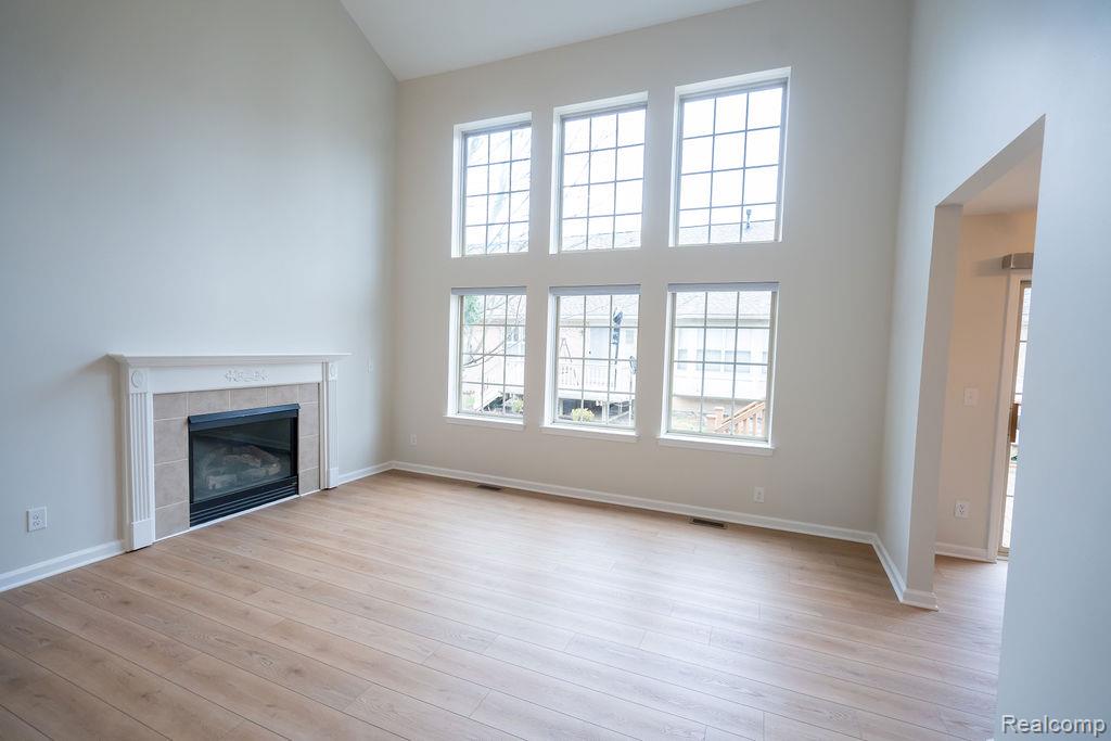 23869 McCort Drive, Flat Rock, MI 48134 — Photo 9