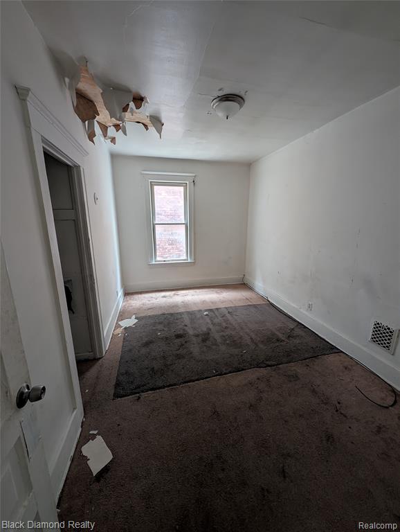 3049 Montclair Street, Detroit, MI 48214 — Photo 9
