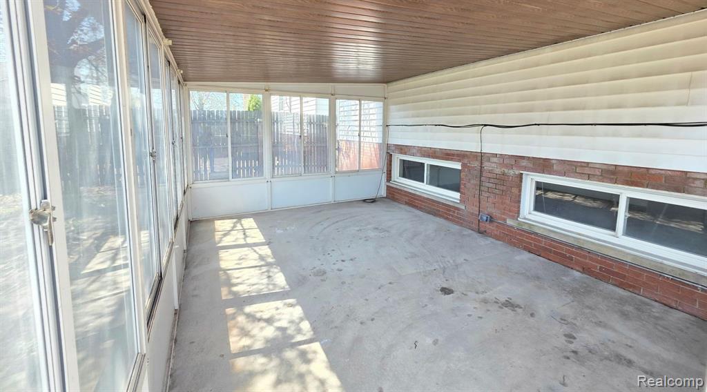 8340 ANNA Avenue, Warren, MI 48093 — Photo 16