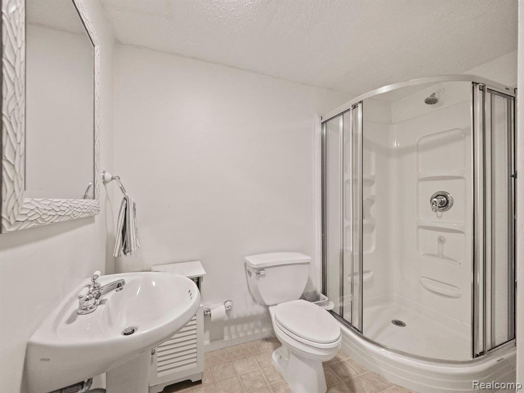 7861 LAKE CREST Drive, Ypsilanti, MI 48197 — Photo 26