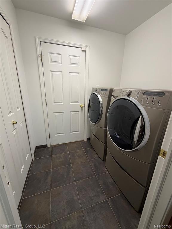 8025 Springdale Drive, White Lake, MI — Photo 14