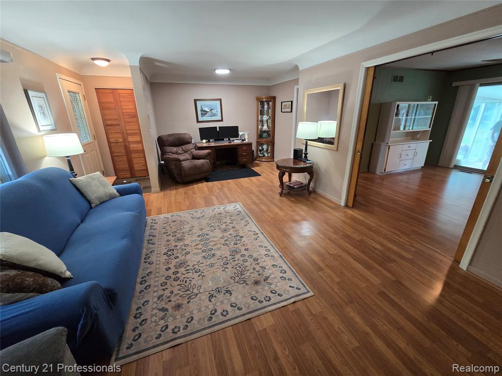 650 Longford Drive, Rochester Hills, MI 48309 — Photo 5