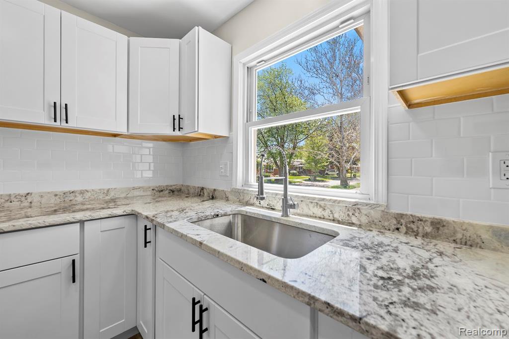 14459 Balsam Street, Southgate, MI 48195 — Photo 9