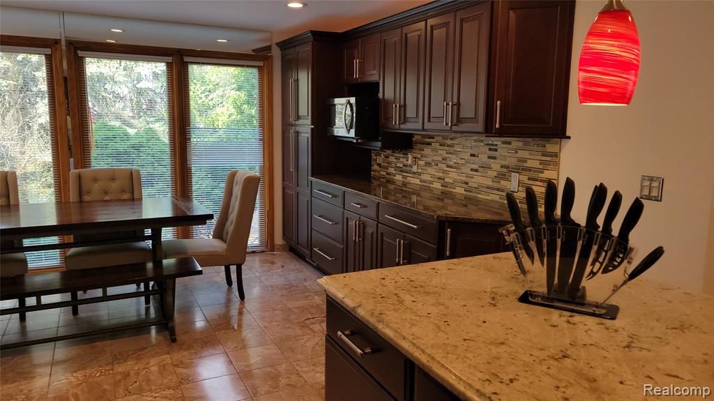 5549 Perrytown Drive, West Bloomfield, MI — Photo 39