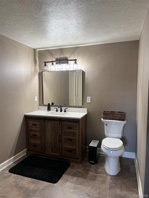 16118 Jeff Court, Grand Ledge, MI 48837 — Photo 65