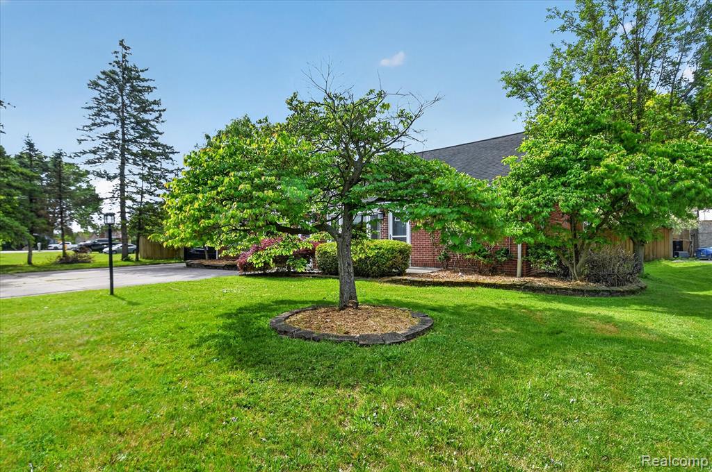 962 Sylvanwood Drive, Troy, MI 48085 — Photo 4