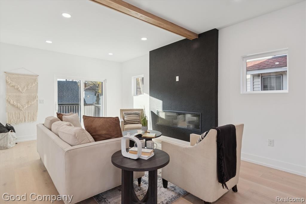 125 N Washington Ave Avenue, Royal Oak, MI, 48067