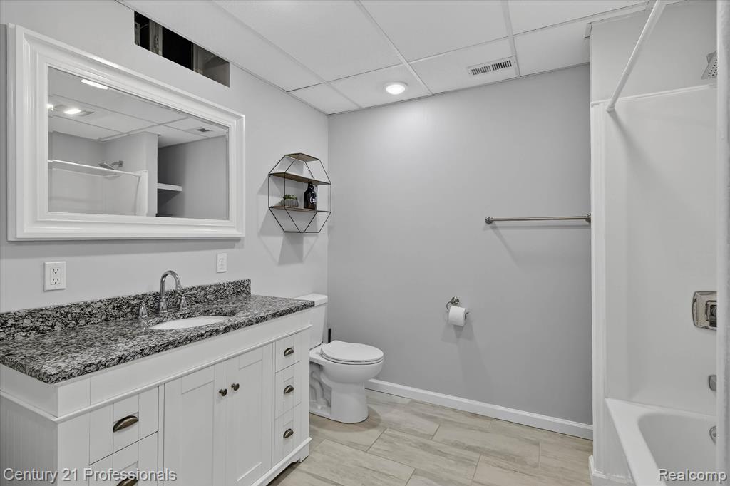 815 E Argyle Street, Jackson, MI 49202 — Photo 23