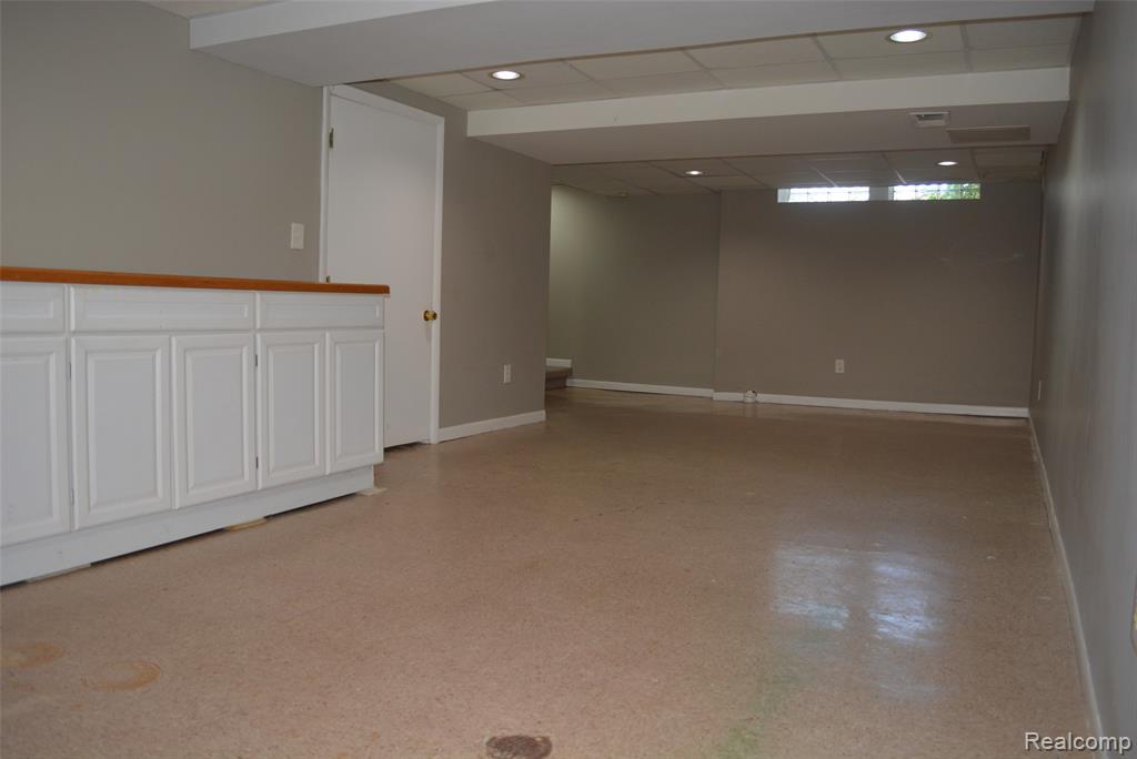 3883 OLD CREEK Road, 18, Troy, MI 48084 — Photo 45
