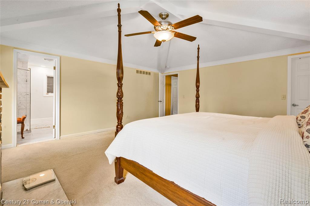 5994 Glen Eagles Drive, West Bloomfield, MI 48323 — Photo 29