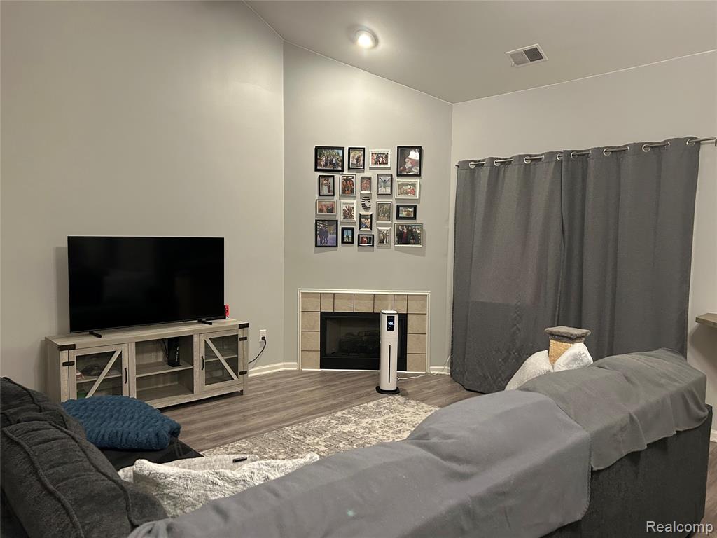 25826 Maritime Circle N, 60, Harrison Township, MI — Photo 4