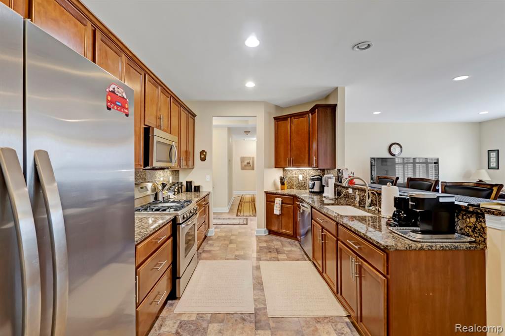 59649 Mallory Lane, South Lyon, MI 48178 — Photo 9