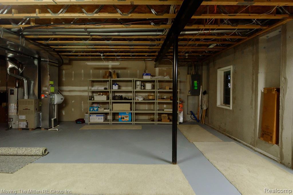 16479 CYPRESS Court, Northville, MI 48168 — Photo 37