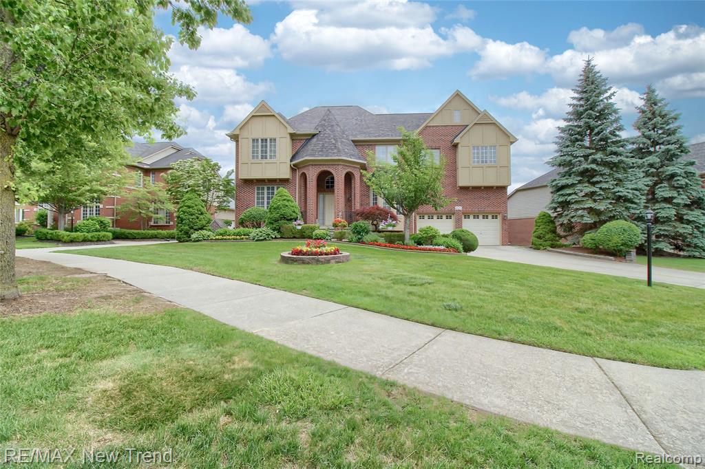 41672 Clemens Circle, Novi, MI 48377 — Photo 4