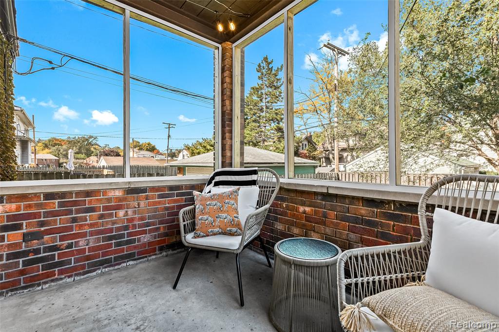 604 W Hudson Avenue, Royal Oak, MI 48067 — Photo 18