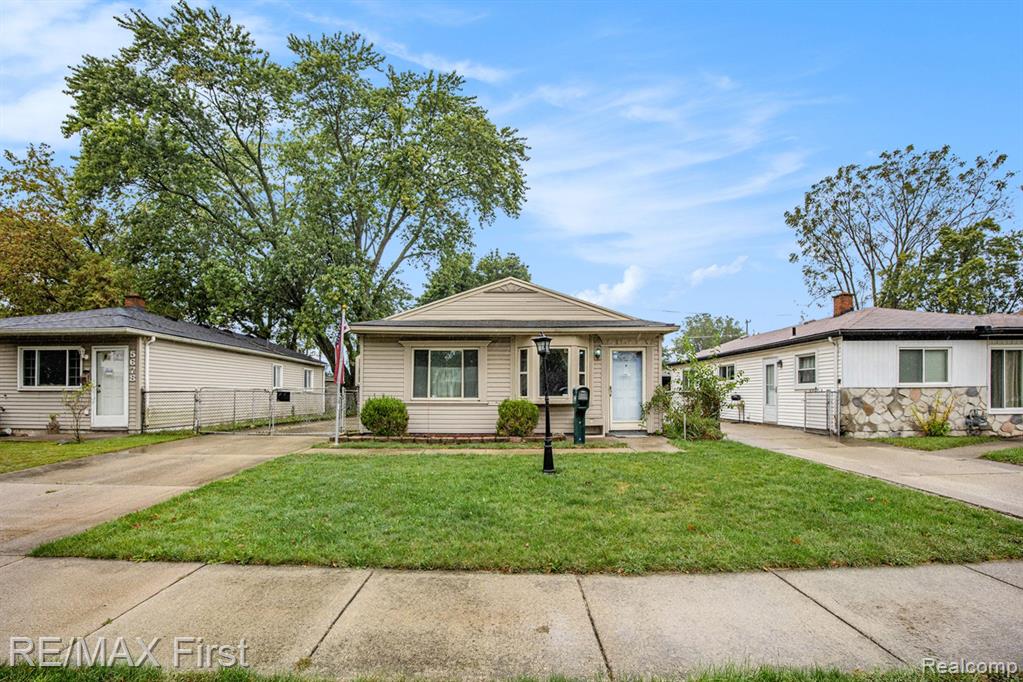5670 WILLIAMS Street, Dearborn Heights, MI 48125 — Photo 3