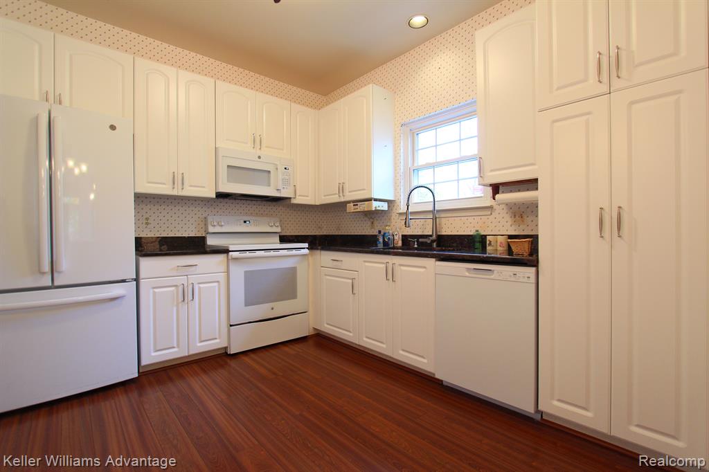 41840 Cantebury Drive, Novi, MI 48377 — Photo 12