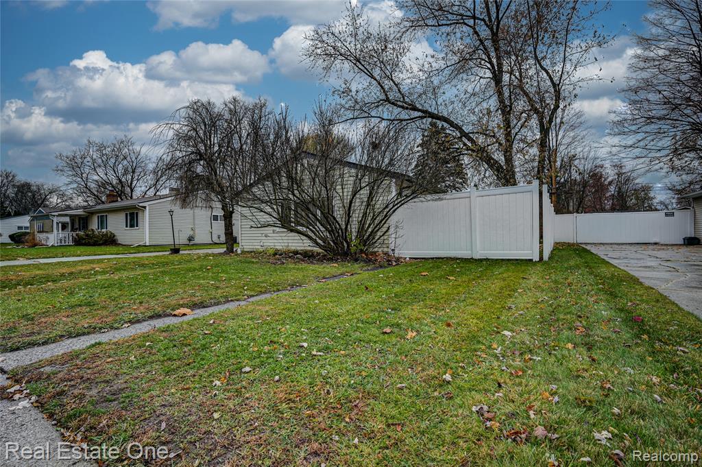 1592 Mollie Street, Ypsilanti, MI 48198 — front exterior