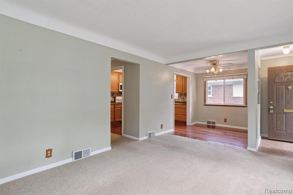 7868 Robinson Avenue, Allen Park, MI 48101 — Photo 6