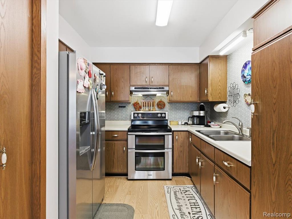 4008 Keewahdin, Fort Gratiot, MI 48059 — Photo 12