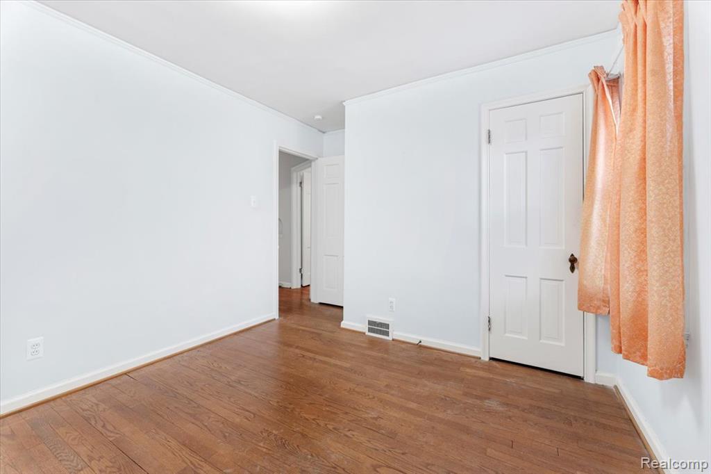 909 N Highland Street, Dearborn, MI 48128 — Photo 12