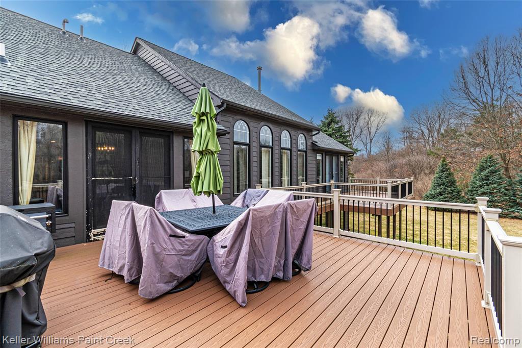 4998 Menominee Lane, Clarkston, MI 48348 — Photo 77