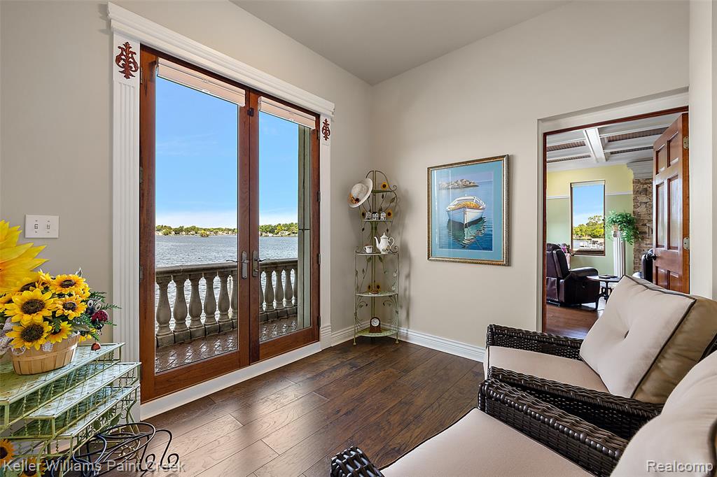 328 S Broadway Street, Lake Orion, MI 48362 — Photo 45