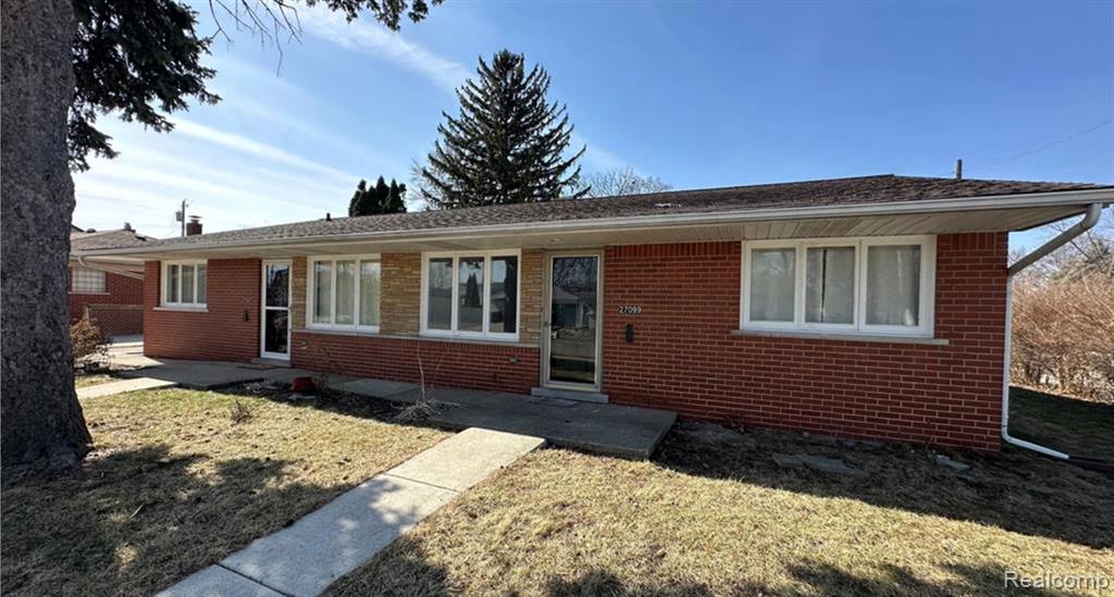 27099 Demrick Street, Roseville, MI 48066 — Photo 2
