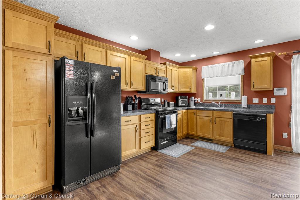 58539 Dolly Road, South Lyon, MI 48178 — Photo 14