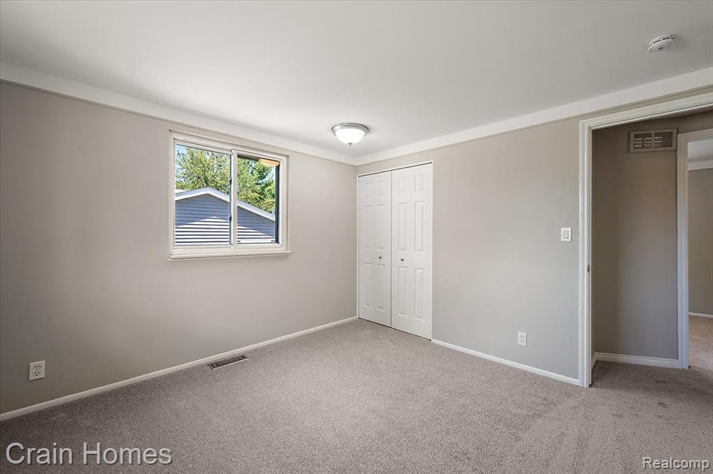 39648 Parklawn Drive, Sterling Heights, MI 48313 — Photo 29