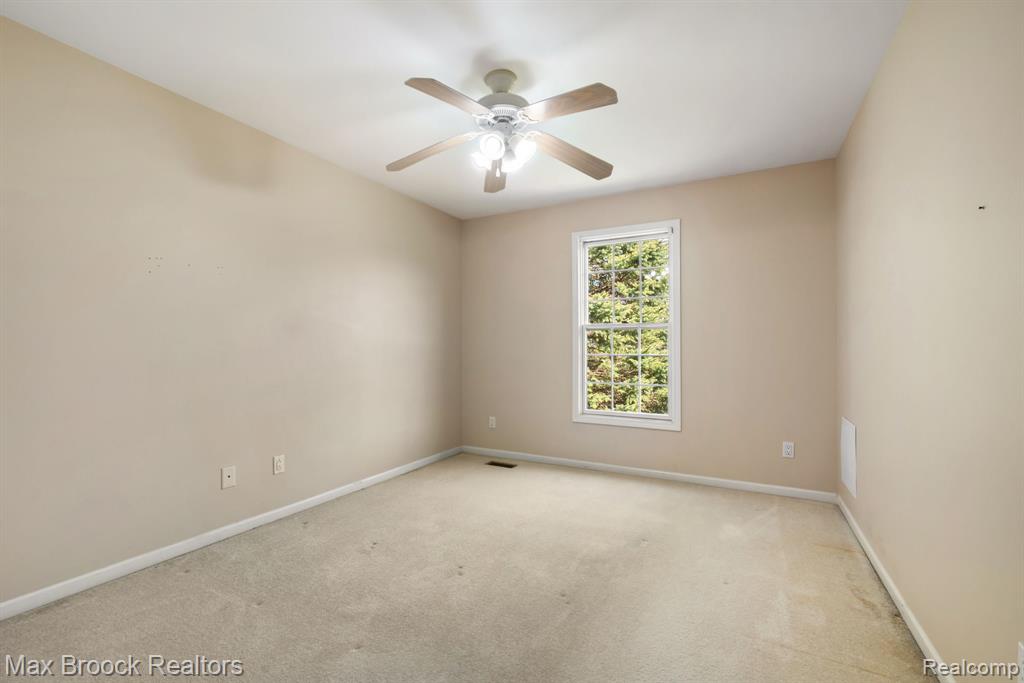 7657 Windgate Circle, West Bloomfield, MI 48323 — Photo 30