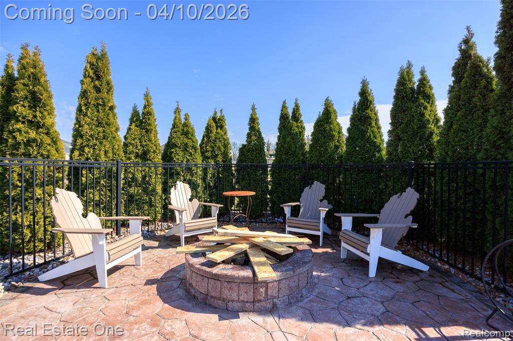 120 Crestview Drive, Rochester, MI 48306 — Photo 53