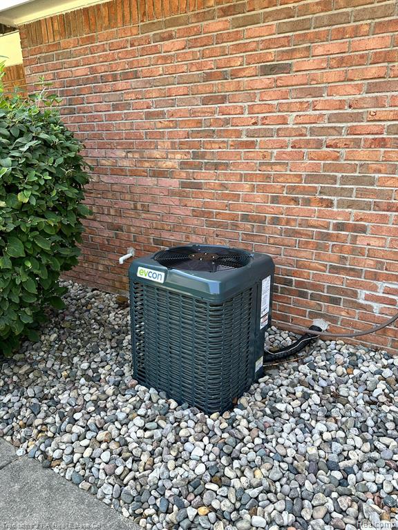 52099 HEATHERSTONE Avenue, Macomb, MI 48042 — Photo 27