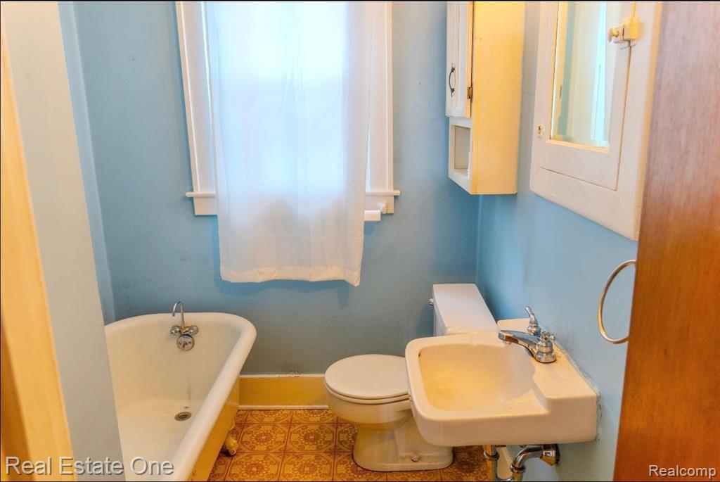 411 E MARSHALL Street, Ferndale, MI 48220 — Photo 26