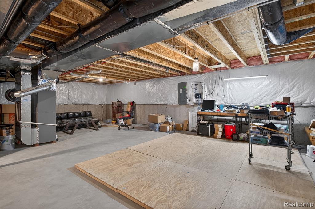 48827 Windfall Road, Novi, MI — Photo 43