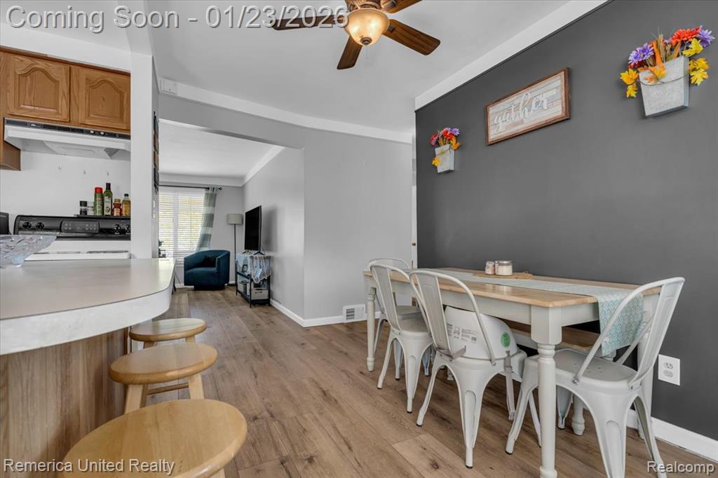 570 Cardwell Street, Garden City, MI — Photo 10