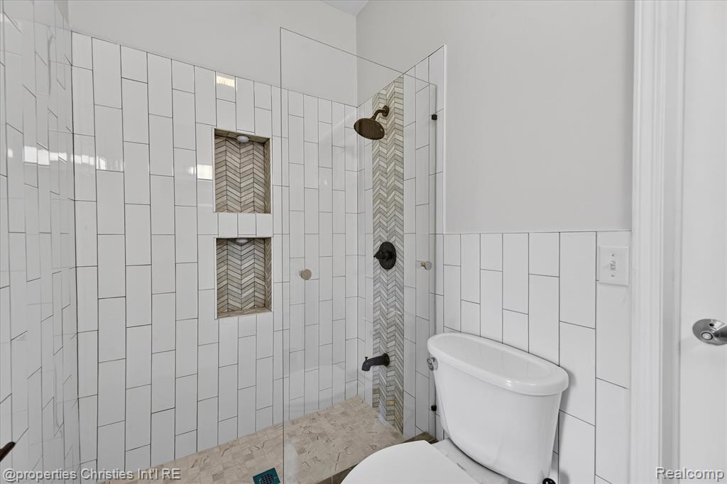 46625 Saltz Road, Canton, MI 48187 — Photo 39
