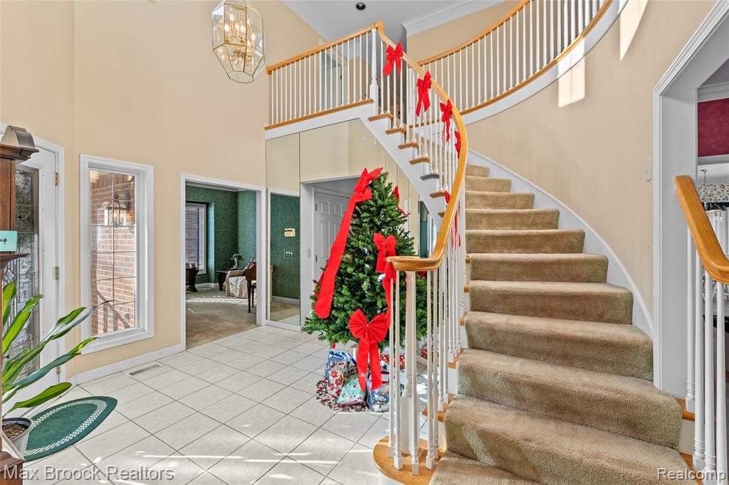 41450 Mission Lane, Novi, MI — Photo 3
