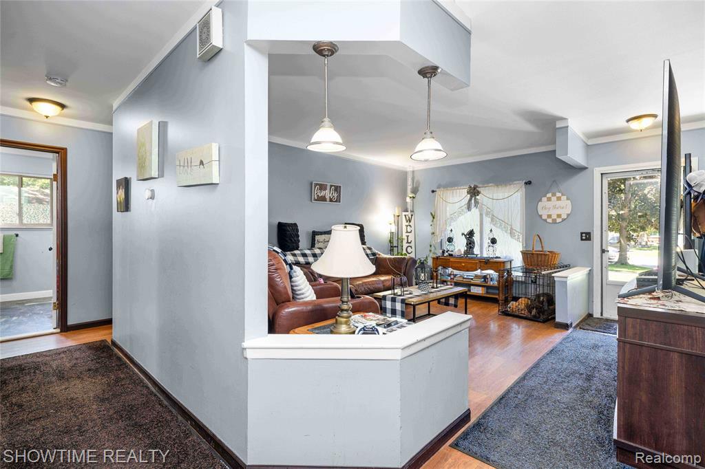 31720 Kelly Road, Roseville, MI 48066 — Photo 9