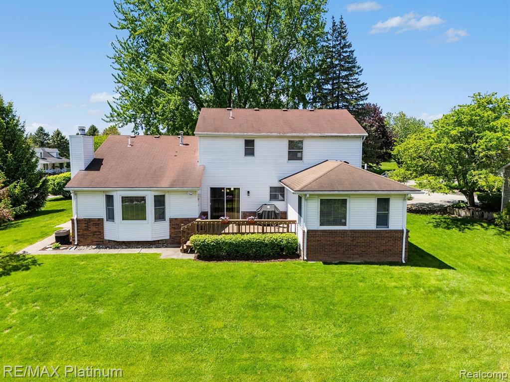 61959 Topsfield Lane, South Lyon, MI 48178 — Photo 27