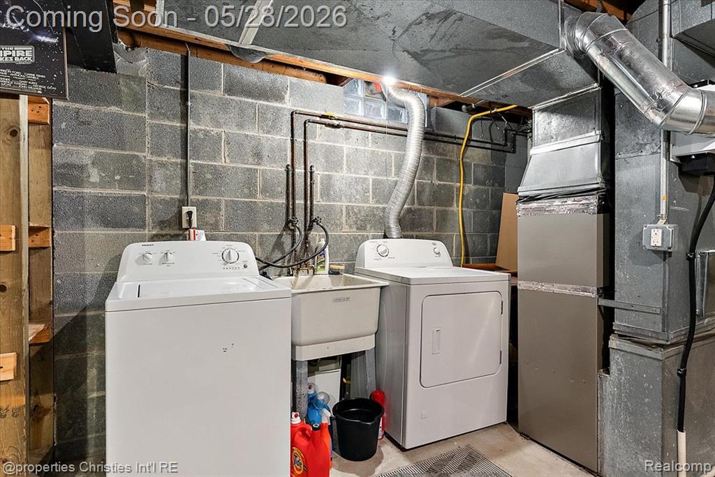 612 Royal Avenue, Royal Oak, MI 48073 — Photo 32