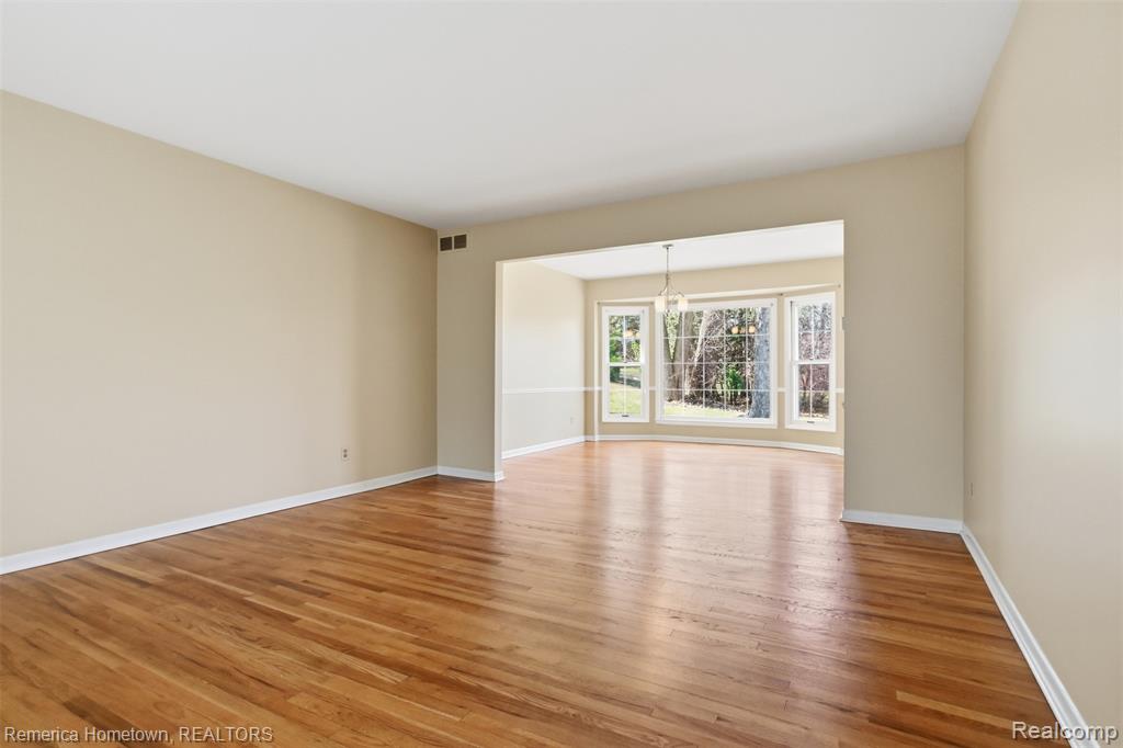 12811 Glenview Drive, Plymouth, MI 48170 — Photo 4
