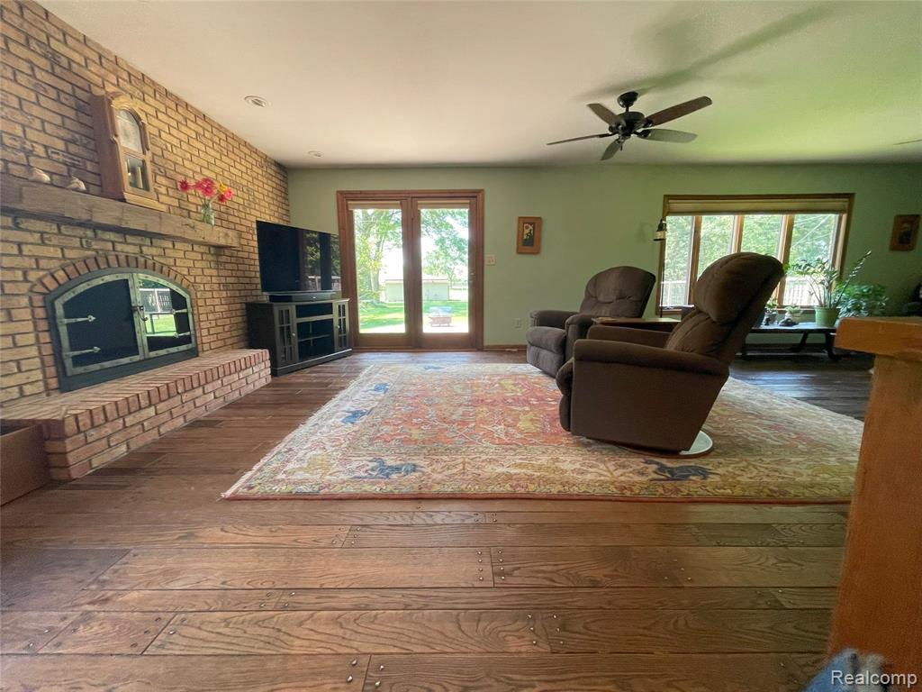 7666 Labo Road, South Rockwood, MI — Photo 14