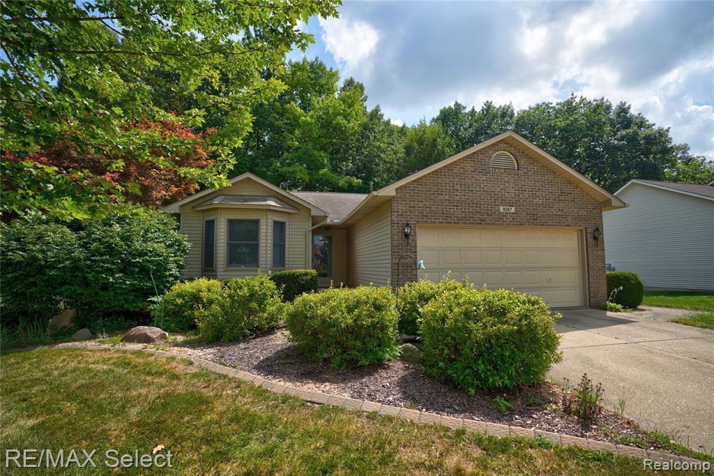 9267 Jill Marie Lane, Swartz Creek, MI 48473 — Photo 27