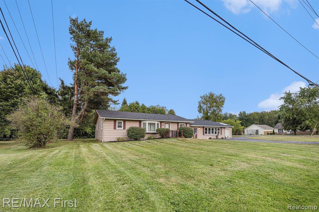 4010 PARKER Road, Fort Gratiot, MI 48059 — Photo 5
