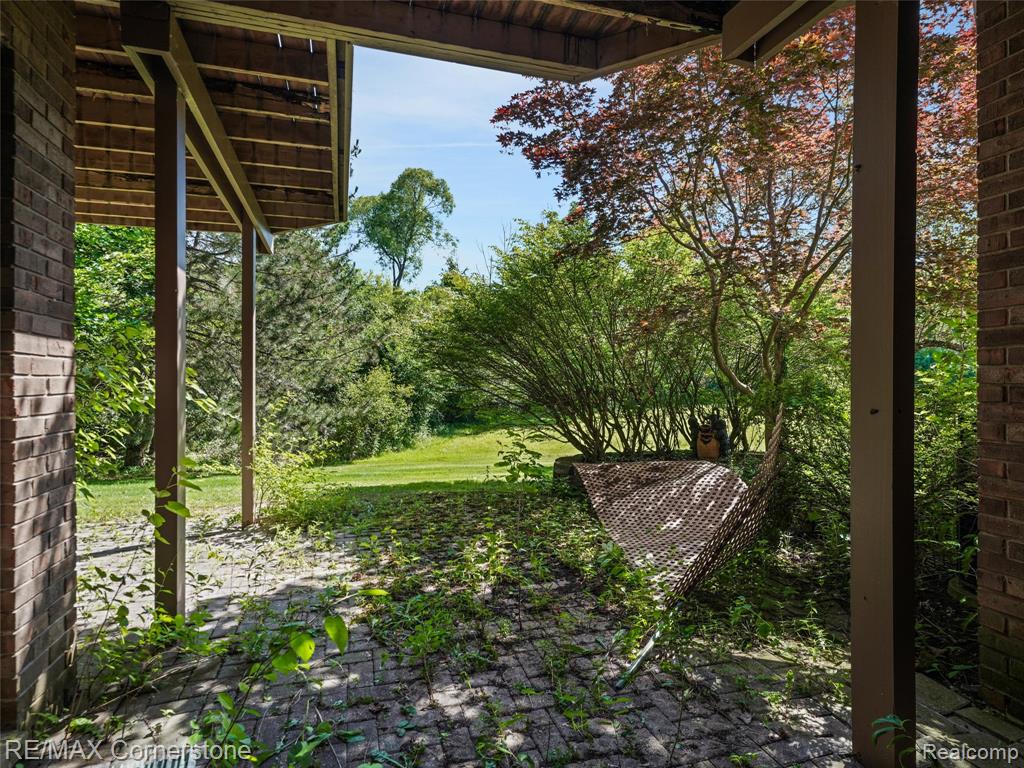 13780 Eaton Drive, Plymouth, MI 48170 — Photo 54