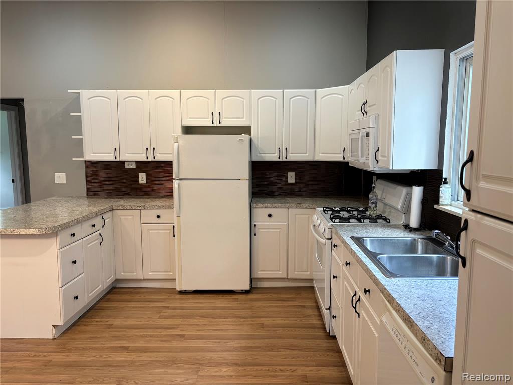 6167 Sonny Avenue, Flushing, MI 48433 — Photo 8