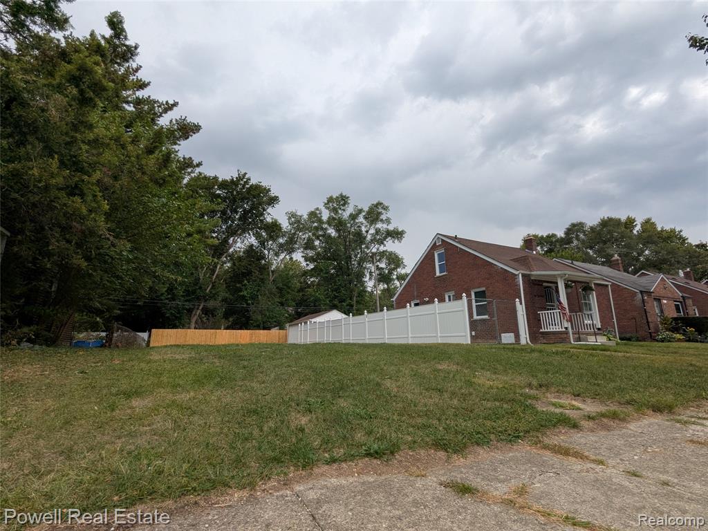 19161 Hamburg Street, Detroit, MI 48205 — Photo 2