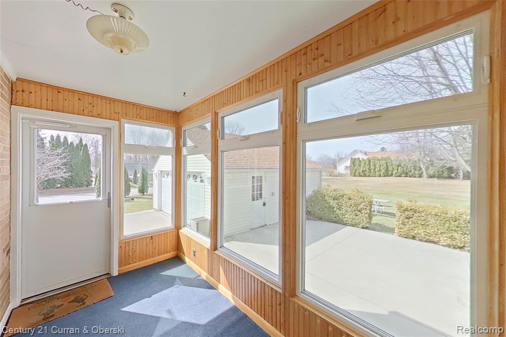 688 New Hampshire Avenue, Marysville, MI 48040 — Photo 24