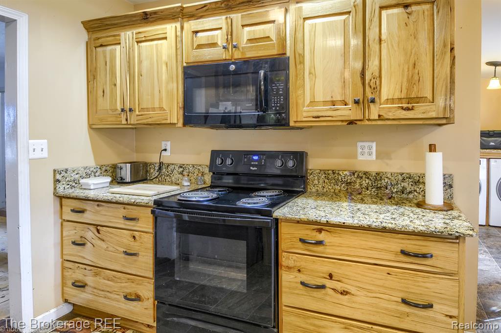 5079 JEFFERSON Road, North Branch, MI 48461 — Photo 12